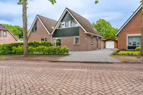 Twee-onder-één-kap te koop: Hoofdweg 226, Bellingwolde Bellingwolde