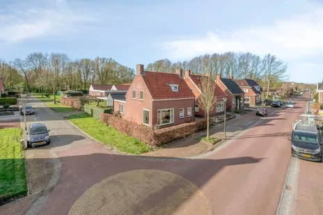 Vrijstaande woning te koop: Hoofdweg 236, Midwolda Midwolda