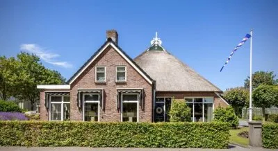 Vrijstaande woning te koop: Hoofdweg-Boven 52, Haulerwijk-Buitengebied Haulerwijk