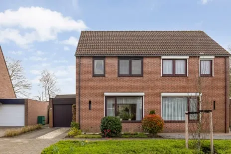 Twee-onder-één-kap te koop: Hoofdweg Noord 41, Kern Zuiddorpe Zuiddorpe