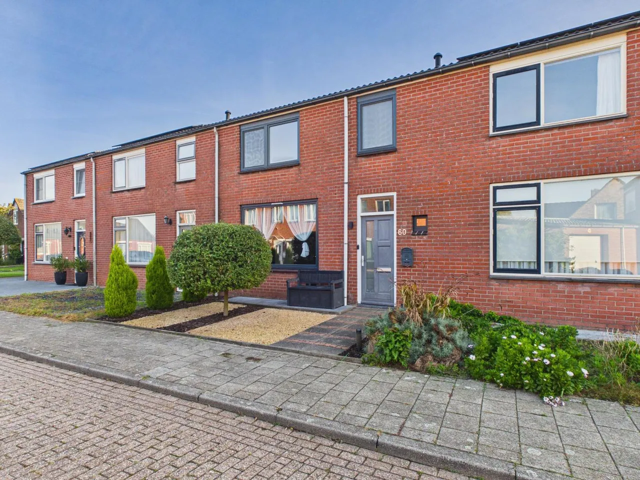 Tussenwoning te koop: Hoofstraat 60, Terhole