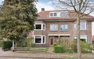 Twee-onder-één-kap te koop: Hooftlaan 31, Hooftlaan Bussum