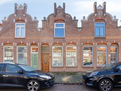 Tussenwoning te koop: Hooftstraat 6, Jacob Catsstraat en omgeving Dordrecht