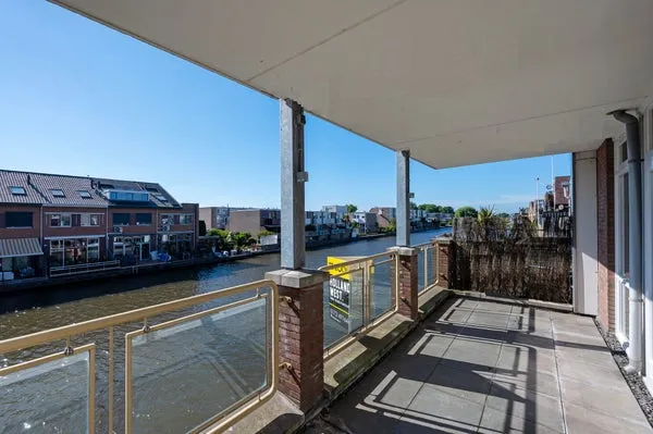 Appartement te huur: Hooftstraat 75A, Lijsterlaan Alphen Aan Den Rijn