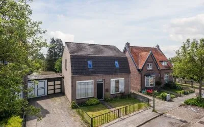 Corner house for sale: Hoog Geldrop 99, Zesgehuchten Geldrop