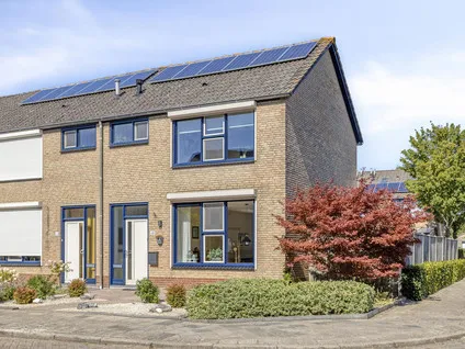Hoekwoning te koop: Hoogaarsstraat 48, Tholen Tholen