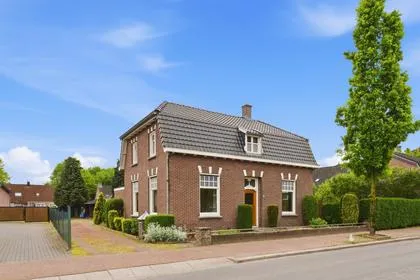 Vrijstaande woning te koop: Hoogeindsestraat 8, Rijkevoort Centrum Rijkevoort