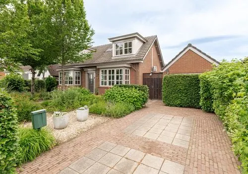 Vrijstaande woning te koop: Hoogeindseweg 9, Gellicum Gellicum
