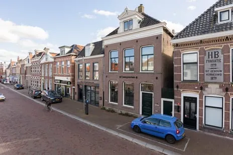 Twee-onder-één-kap te koop: Hoogend 4, Sneek binnen de grachten Sneek
