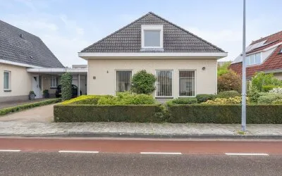 Twee-onder-één-kap te koop: Hooghuis 13, De Polders Veldhoven