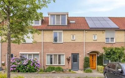 Tussenwoning te koop: Hoogkarspelstraat 77, Heerevelden Oost Tilburg
