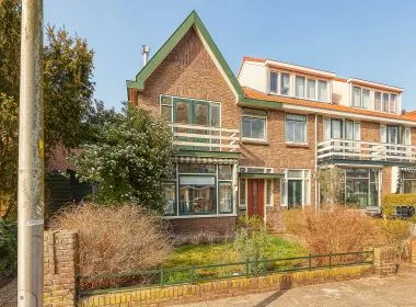 Hoekwoning te koop: Hoogmadeseweg 17, Kerkwijk Leiderdorp