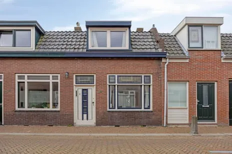 Tussenwoning te koop: Hoogstraat 112, Den Helder