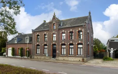 Twee-onder-één-kap te koop: Hoogstraat 12, Kern Ell Ell
