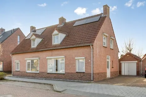 Twee-onder-één-kap te koop: Hoogstraat 14, Centrum zuid Asten
