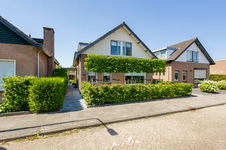 Vrijstaande woning te koop: Hoogstraat 17, Leerbroek kern Leerbroek