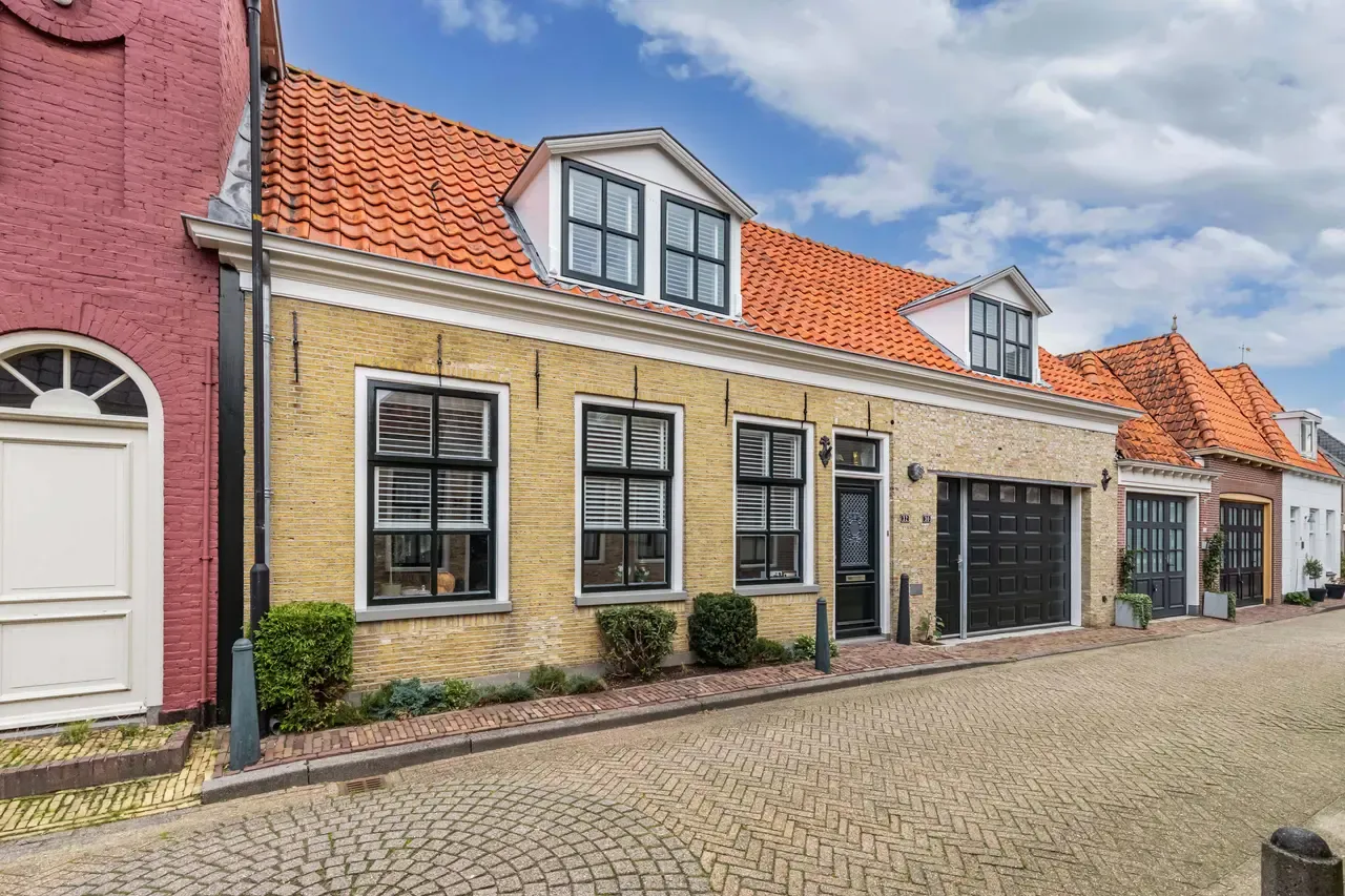 Hoekwoning te koop: Hoogstraat 32, Bolsward