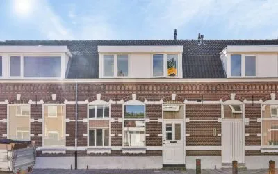 Tussenwoning te koop: Hoogstraat 383, Bennekel-Oost Eindhoven