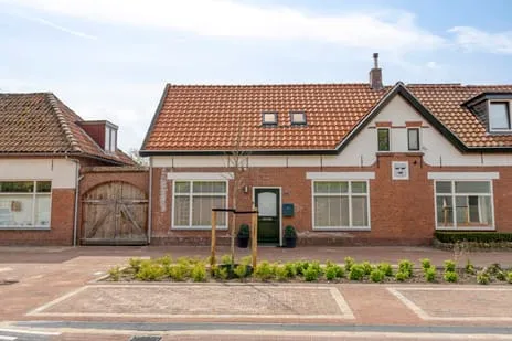 Twee-onder-één-kap te koop: Hoogstraat 44, Slotjes-Oost Oosterhout (Nb)