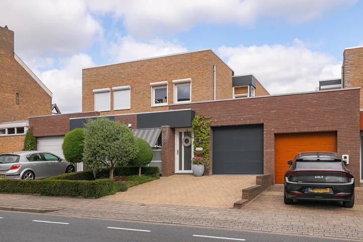Tussenwoning te koop: Hoogstraat 79, Oud Nieuwenhagen Landgraaf