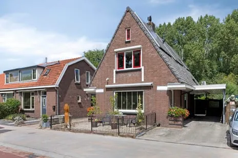 Vrijstaande woning te koop: Hoogvlietsekerkweg 76, Hoogvliet Rotterdam