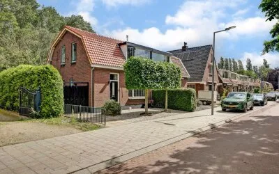 Twee-onder-één-kap te koop: Hoogvlietsekerkweg 80, Hoogvliet Noord Hoogvliet Rotterdam