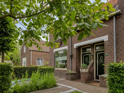 Twee-onder-één-kap te koop: Hoogweg 18, Buitengebied 1 De Lier De Lier