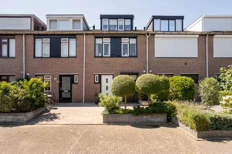Tussenwoning te koop: Hooikamp 39, Florabuurt Leerdam