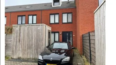 Tussenwoning te koop: Hooiweg 75, De Bouwen west Drachten