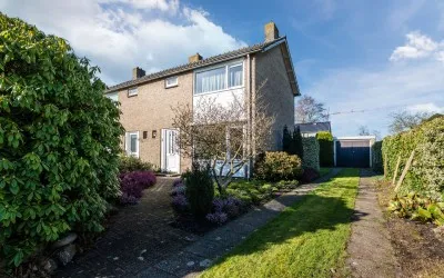 Tussenwoning te koop: Hooiweg 8, De Bouwen west Drachten
