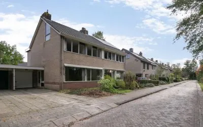 Tussenwoning te koop: Hooiweg 93, Eelde