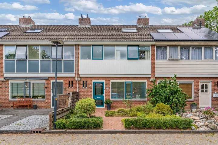 Tussenwoning te koop: Hooizolder 86, Drachten