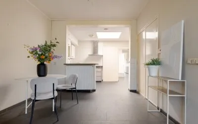 Tussenwoning te koop: Hoopjesweg 18, Ten oosten van Apeldoornseweg Hattem