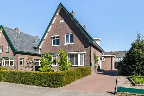 Twee-onder-één-kap te koop: Hoornbloem 42, Sluisoord Apeldoorn