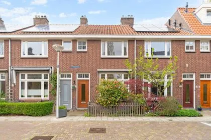 Tussenwoning te koop: Hoornsestraat 27, Delft