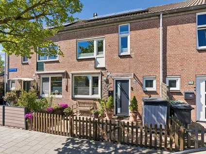 Tussenwoning te koop: Hoornstraat 20, Stedenwijk Midden-noord Almere