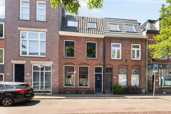Tussenwoning te koop: Hopakker 230, Vogelenbuurt Utrecht