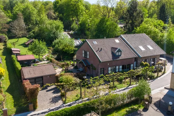 Vrijstaande woning te koop: Hopelerweg 161, Gravenrode Landgraaf