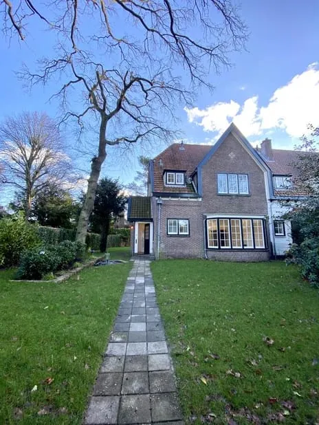 Twee-onder-één-kap te huur: Hoplaan 2, Aerdenhout-West Aerdenhout