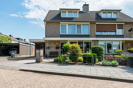Twee-onder-één-kap te koop: Horstakker 3, Hagelkruis e.o. Bergeijk