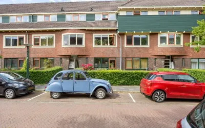 Apartment for sale: Hortensialaan 42, Bloemenbuurt Groningen