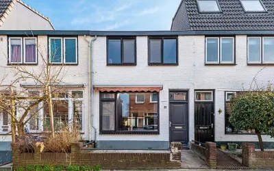 Tussenwoning te koop: Hortensiastraat 11, Hilversum