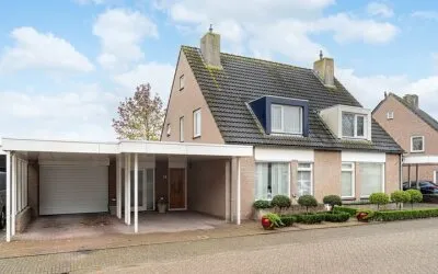 Tussenwoning te koop: Hortensiastraat 24, Nijnsel Sint-Oedenrode