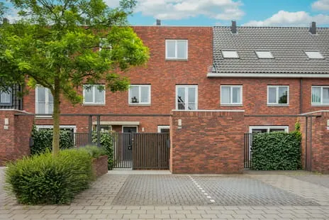 Tussenwoning te koop: Houtblazersstraat 38, Tongelresche Akkers Eindhoven