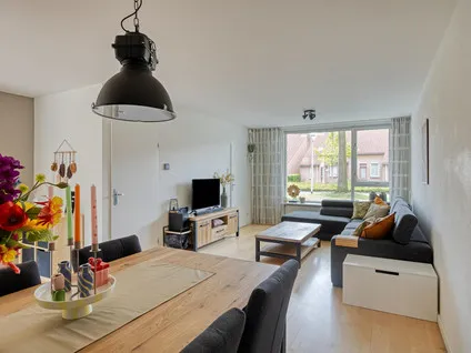 Tussenwoning te koop: Houtduif 9, Het Hooghuis Etten-Leur