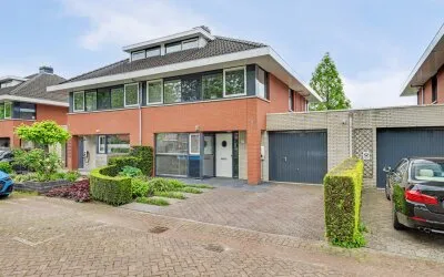 Tussenwoning te koop: Houtenend 21, Dordtse Hout Dordrecht