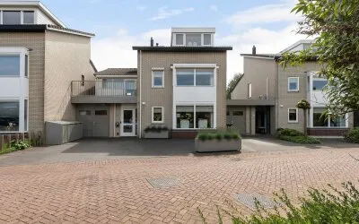 Tussenwoning te koop: Houtenend 46, Dordtse Hout Dordrecht