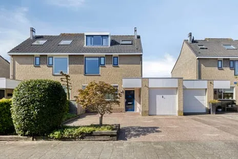 Tussenwoning te koop: Houtingkolk 15, Zwolle