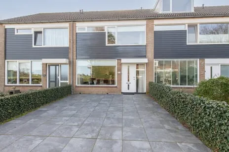Tussenwoning te koop: Houtjeslaan 30, Schoorl met Bregtdorp Schoorl