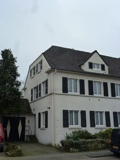 Tussenwoning te koop: Houtse Parallelweg 104, 't Hout-Centrum Helmond